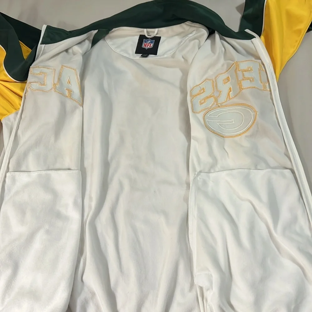 Green Bay Packers Embroidered NFL jacket - Picture 10 of 10